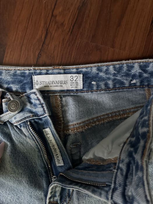 Дънки от Stradivarius D92 размер 32