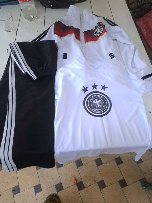 Детский спортивный костюм