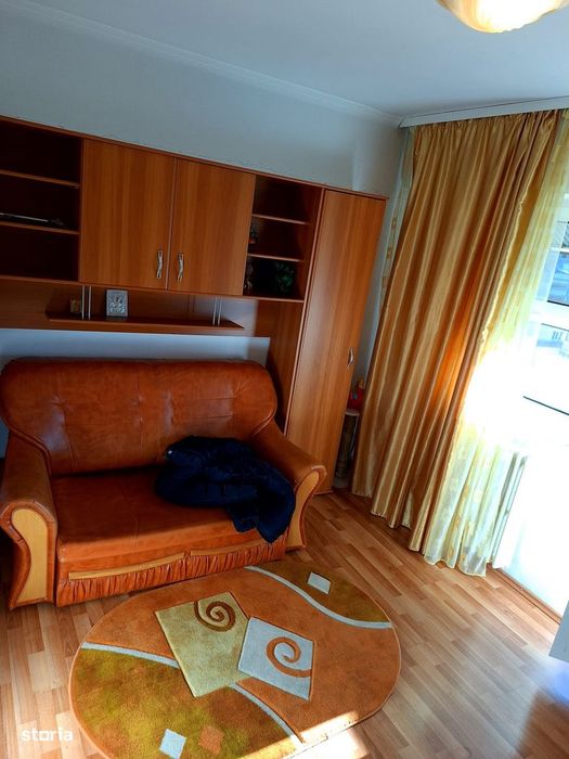 4 camere PITEȘTI , Decomandat , Amplasament DEOSEBIT, negociabil !