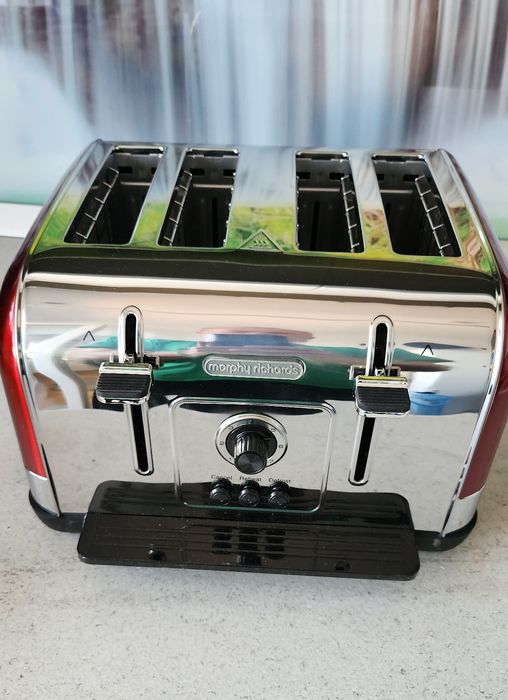 Профисионален Тостер Morphy Richards Venture 800W, 7 настройки, 4 фили