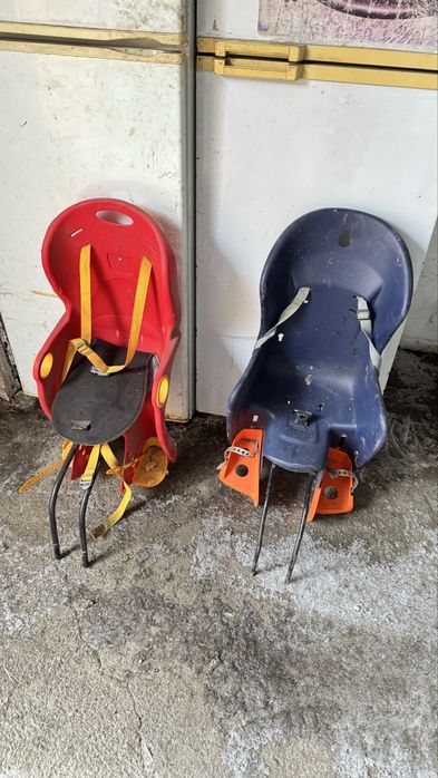 Детская скамейка для велосипеда