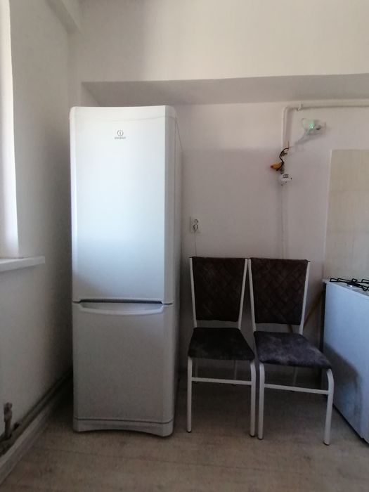 Сдаётся 2 х ком квартира в 15 м мкр .