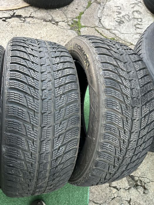 4 зимни гуми nokian 235 55 17