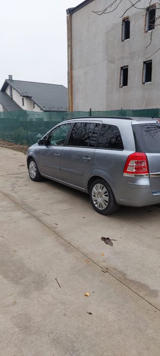 Opel Zafira B 1.7