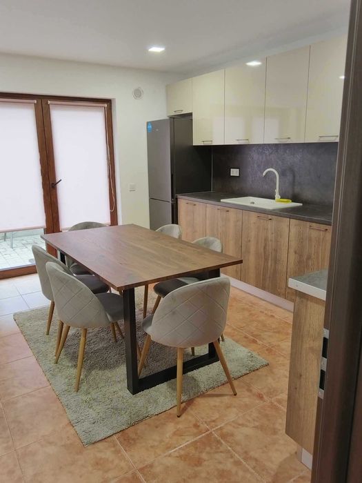 Casă de închiriat Platoul Galata