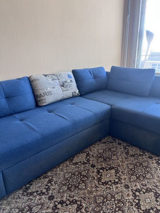 Ъглов диван с лежанка