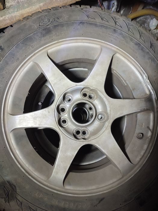 Продам диски с резиной