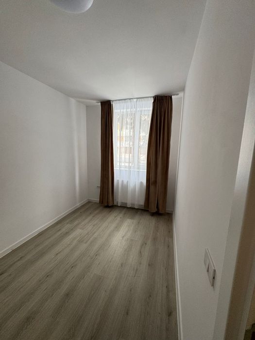 Inchiriere apartament central, et 1