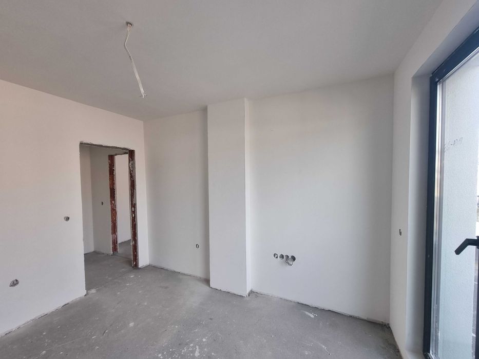 Продава се Тристаен апартамент в Благоевград, Широк център - 116 кв.м за 550 €/кв.м - Снимка #3