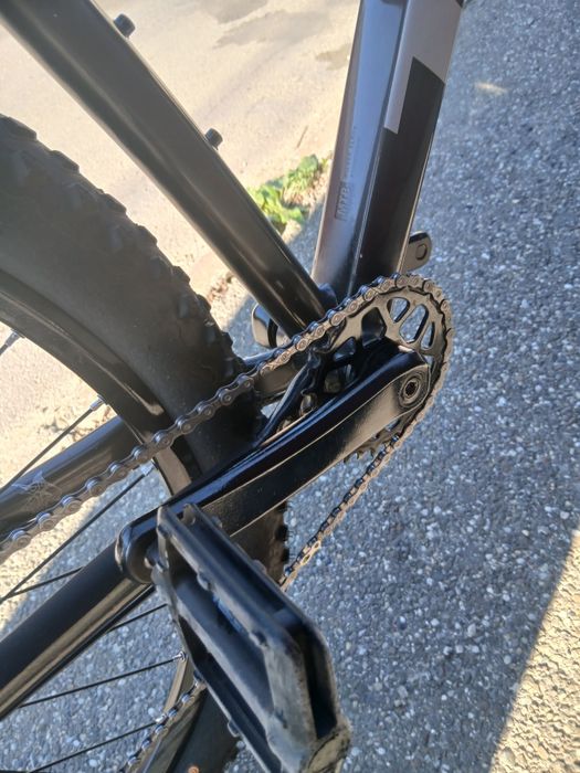 Vand bicicleta trek in stare buna are roti de 29 si frane pe ulei