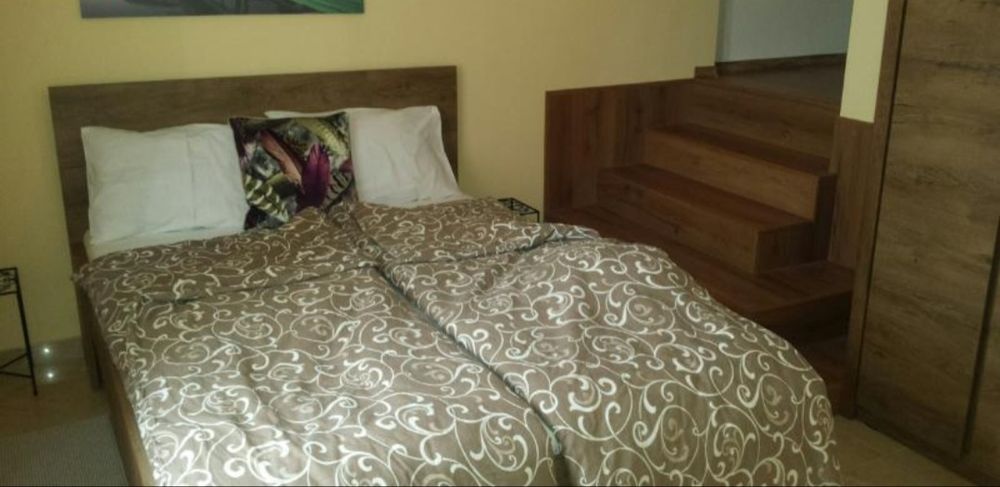 Дава се под наем Тристаен апартамент в Пловдив, Кършияка - 105 кв.м за 459 € - Снимка #7