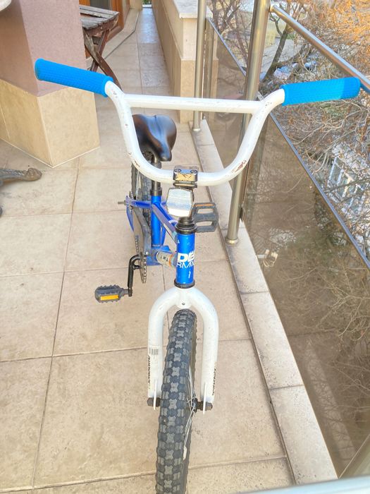 Детско колело (16"), с помощни колела и каска: Diamondback Junior Viper 16" BMX (16 цола)