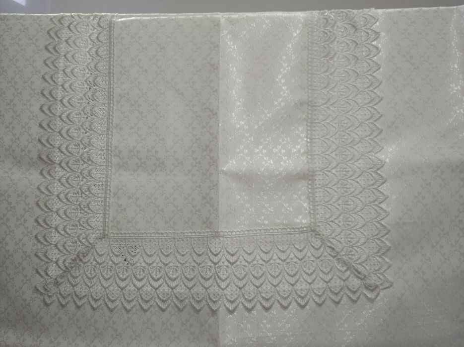 Продам скатерть не дорого