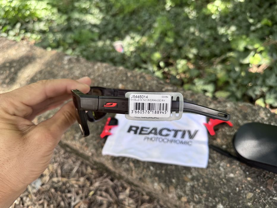 Продавам слънчеви очила Julbo Shield M Reactiv Polarized - Black/Orange