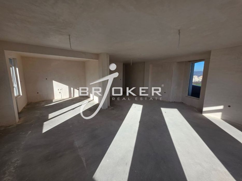 4-стаен в Кърджали, област-с.Резбарци