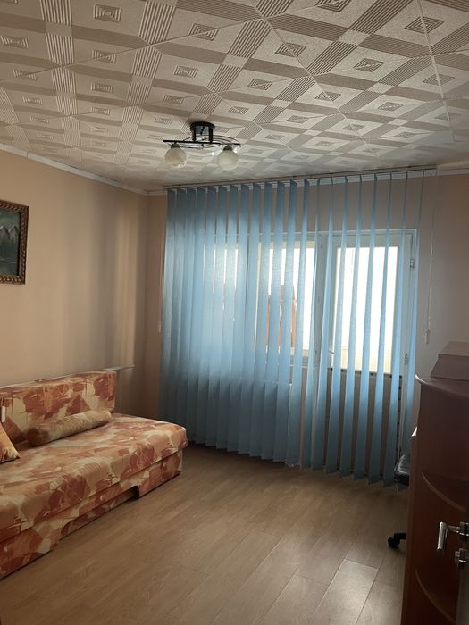 Inchiriez apartament 3 camere