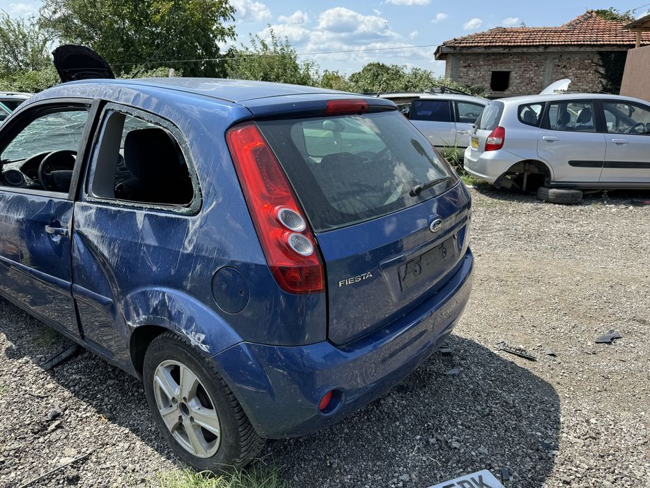 Форд фиеста 1.4 дизел 2008 Г смао на части