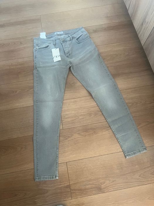 Мъжки дънки зара