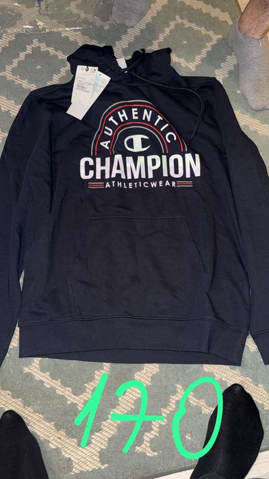 Tricouri noi originale