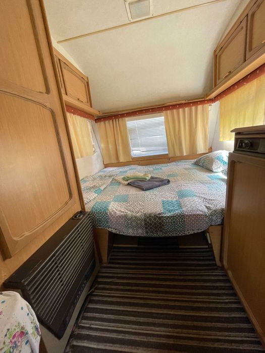 Каравана на къмпинг Китен за цял сезон лято 2026