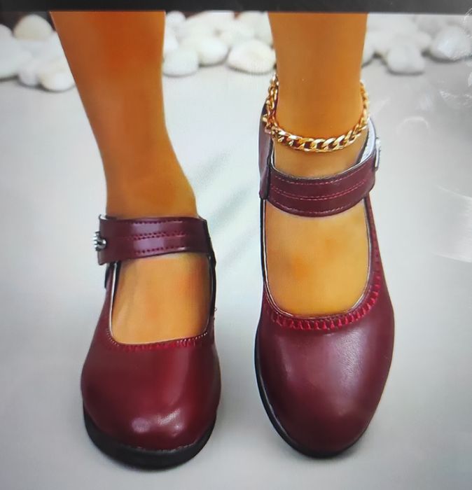 Елегантни дамски обувки