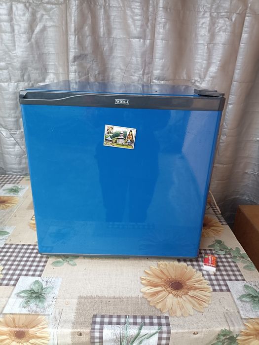 Mini frigider  preț 300 lei