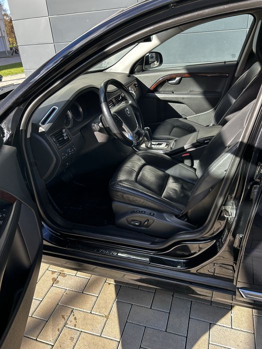 Продавам Volvo S 80