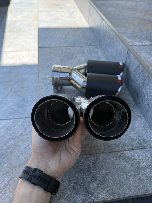 Tips Akrapovič Duble intrare 63 mm iesire 76 mm– Noi