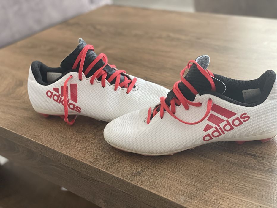 Бутонки Adidas