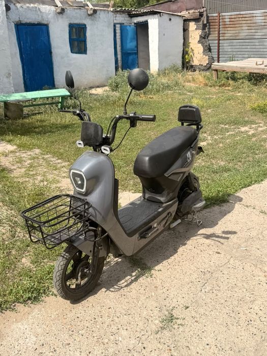 ПРОДАМ электроскутер срочно