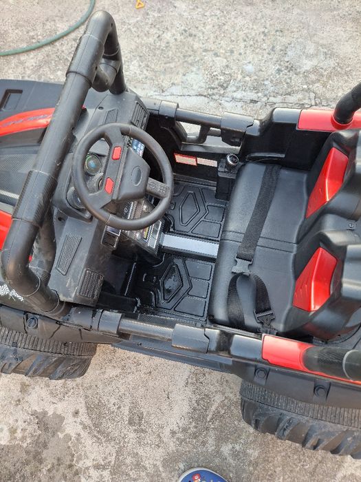 Детски акумулаторен джип