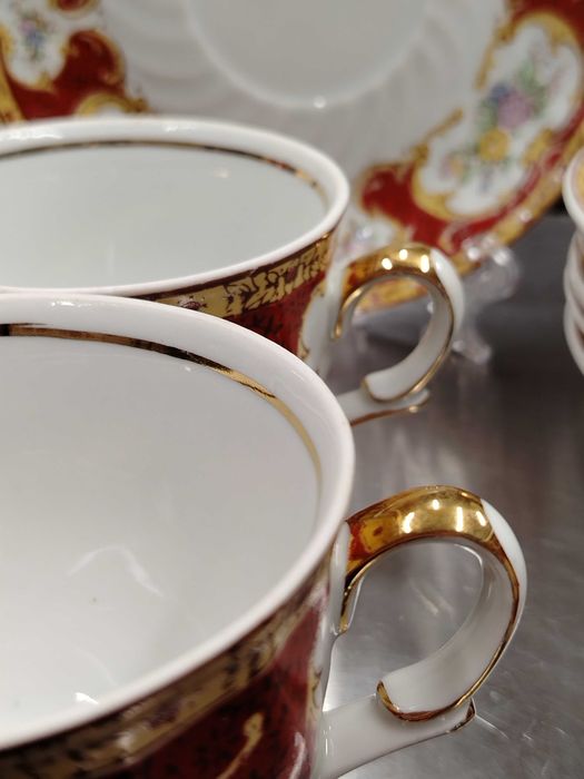 Кралски сервиз за хранене НОВ