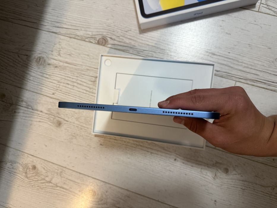 Vand ipad generatia a 10  2022