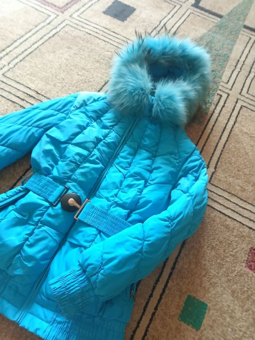 Куртка теплая , с натуральным мехом