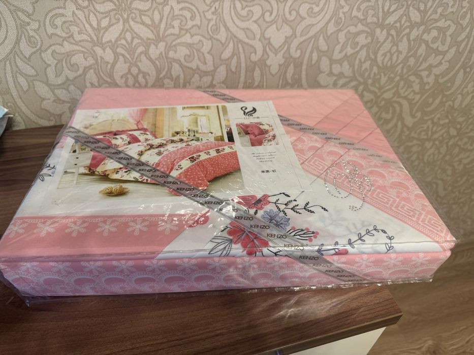 Постельное новое белье двуспалка