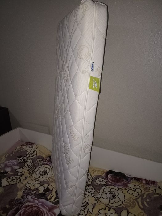 Детский мартац в манеж