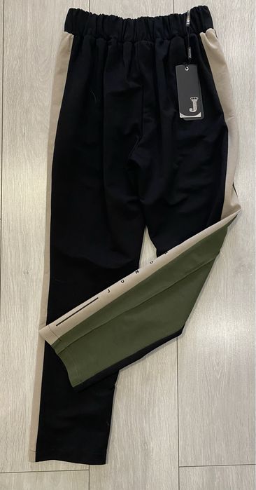 Ново долнище Junona