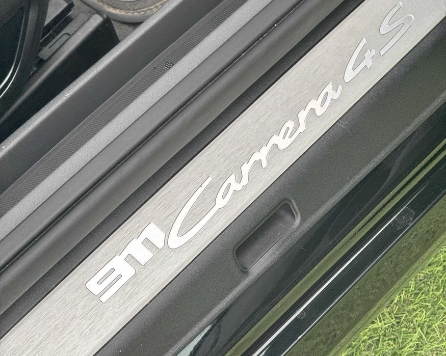 Porsche 911 carrera 4S