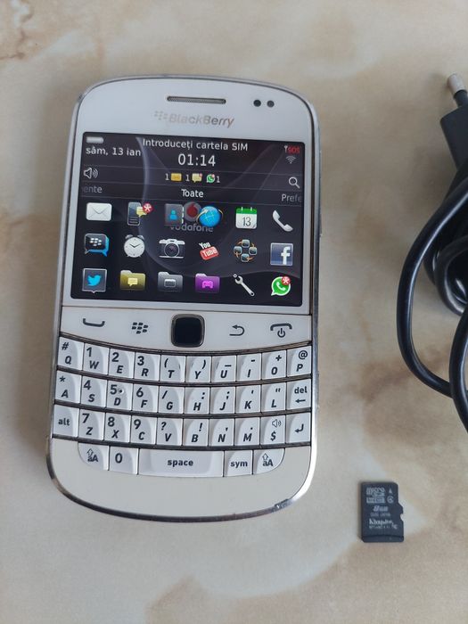 Vând BlackBerry 9900 White / Alb, fără probleme, DEcodat //poze reale