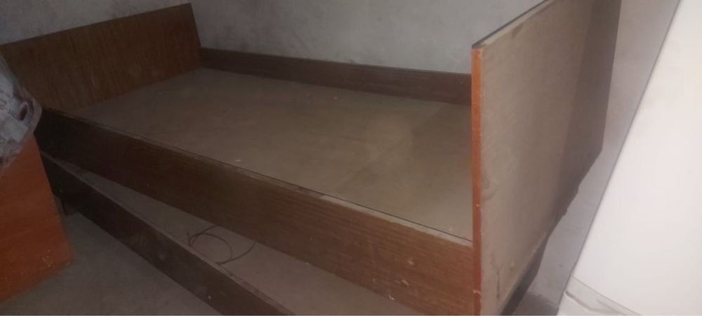 Две кровати с матрасом Б/У