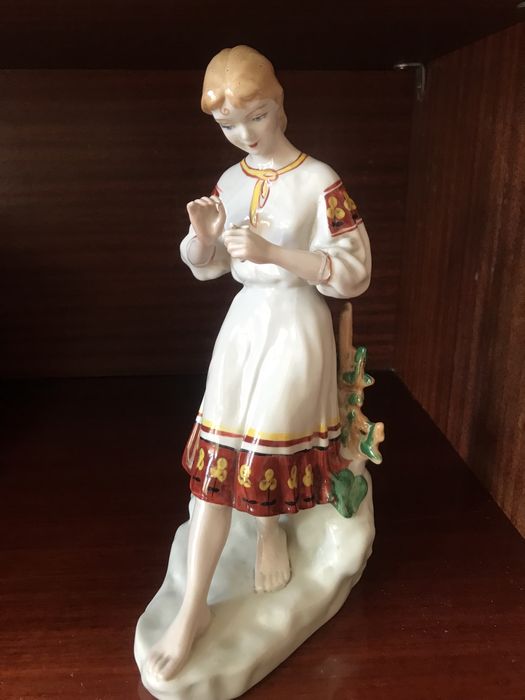 Продам статуэтки