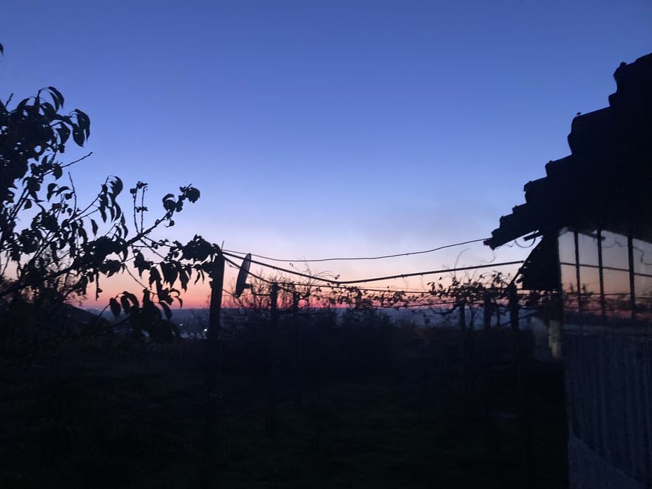 Къща с двор в ген. Изнзово