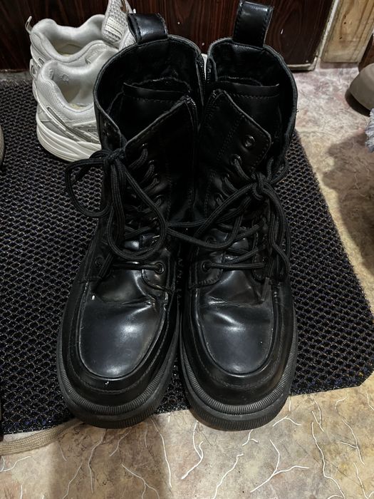 Отдам обувь 38 размера