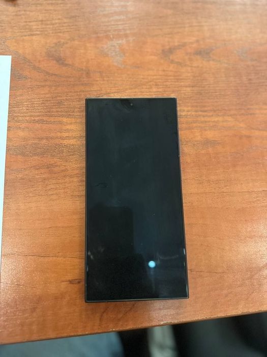 Samsung S 24 Ultra sotiladi ideal