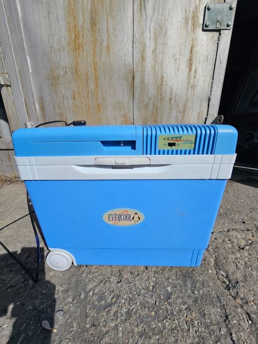 Продам холодильник автомобильный