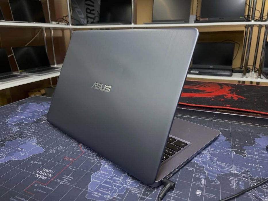 Бюджетный ноутбук Asus X406UA /Intel Core i3-7020U/256SSD/4GB