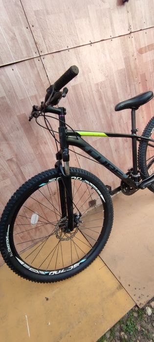 Bicicleta Cannondale, CUBE