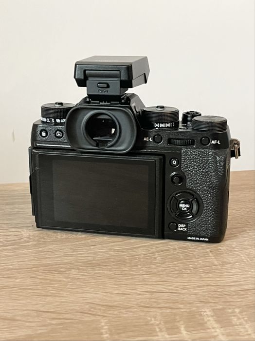 Fujifilm X-T2 body + flash — mai putin de 500 cadre