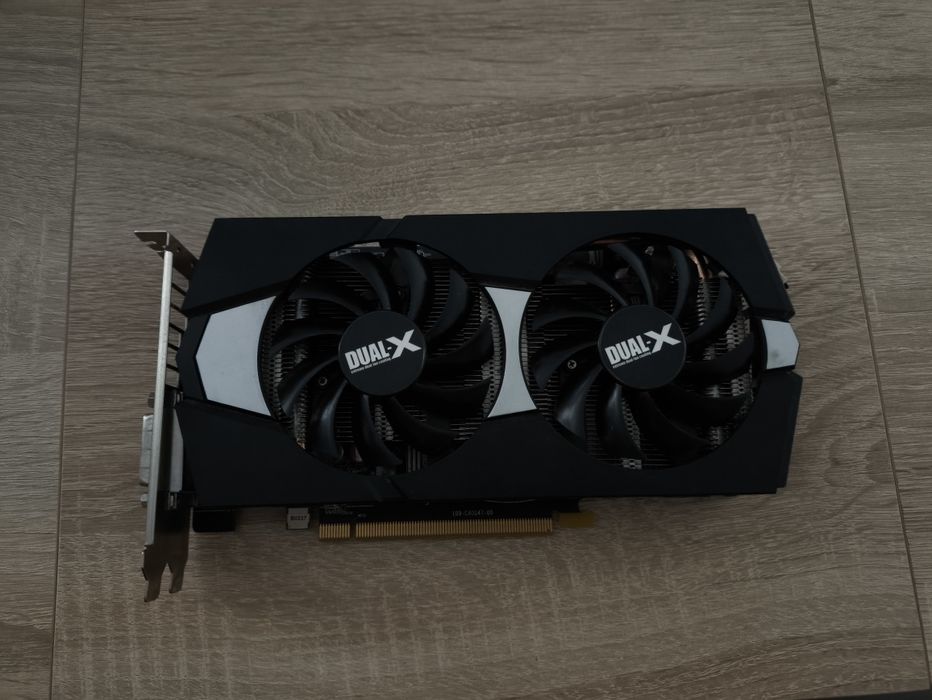 Видеокарта Radeon HD 7850 2 gb