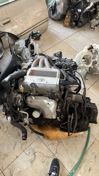 двигатель на toyota 2.2  2.4  3.0